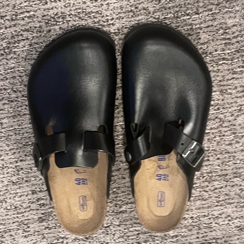 Birkenstock Boston Black Leather Clogs